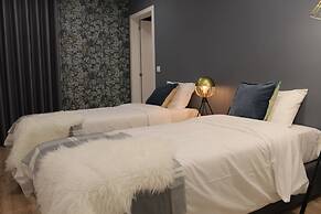 Ocean Center Apartments