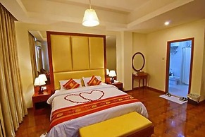 Gold Yadanar Hotel