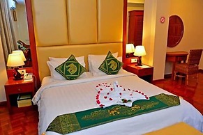 Gold Yadanar Hotel