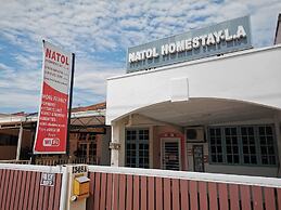 Natol Homestay - LA Tabuan Jaya