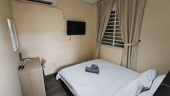 Natol Homestay - LA Tabuan Jaya