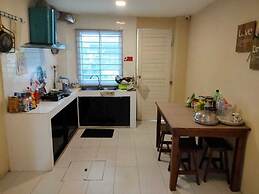 Natol Homestay - Paris BDC