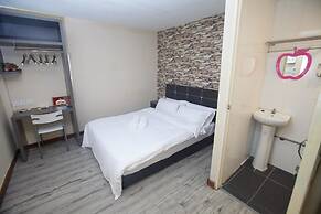 Natol Homestay - Paris BDC