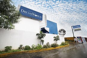 Hotel DreamWorld Las Pinas