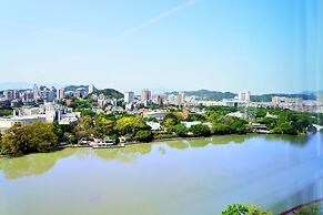 Fuzhou Lakeside Hotel