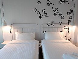 Bedspread Hostel - Adults Only