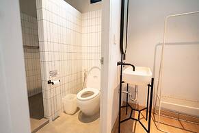 Bedspread Hostel - Adults Only