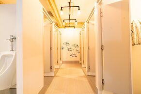 Bedspread Hostel - Adults Only