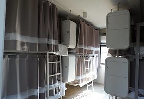 Bedspread Hostel - Adults Only