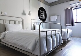 Bedspread Hostel - Adults Only