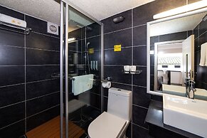 Humble Inn Boutique Residence