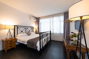 Humble Inn Boutique Residence