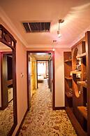 YangShuo New Century Hotel