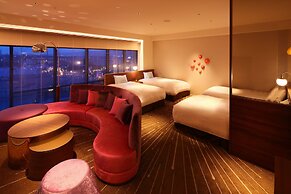 HOTEL UNIVERSAL PORT VITA