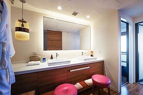 HOTEL UNIVERSAL PORT VITA