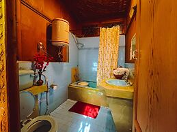 Gemini Group Of Houseboats