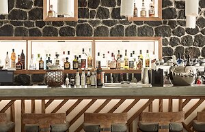 Costa Grand Resort & Spa