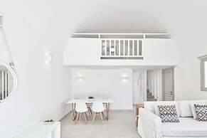 Costa Grand Resort & Spa