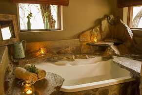 LittleBush Private Lodge