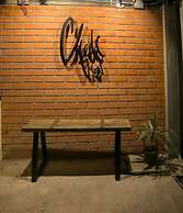 Chedi View Hostel & Rooftop Bar