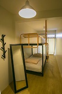 Chedi View Hostel & Rooftop Bar