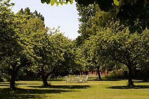 Minnesberg Bed & Breakfast