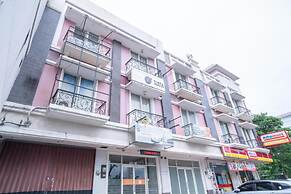 Tirta Mansion Paramount Serpong Hotel