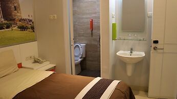 Tirta Mansion Paramount Serpong Hotel