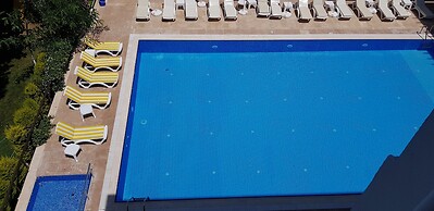 Troas Beach Hotel