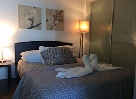 Pelicanstay in Toronto Fashion District