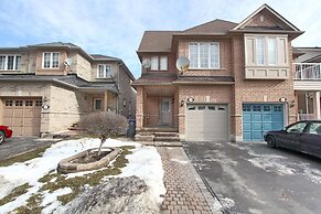 Pelicanstay in Churchill Meadows