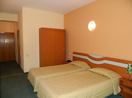 Elizeu Hotel