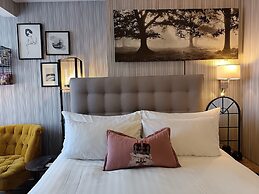 Regency Rooms