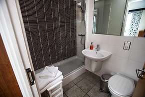 Cranbrook House Serviced Apartments