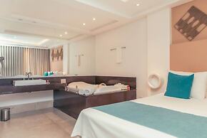 Paradiso Pero Praia Hotel