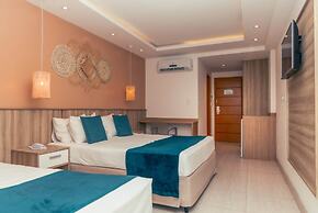 Paradiso Pero Praia Hotel