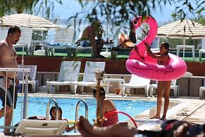 WA Cesme Farm Hotel Beach Resort & Spa