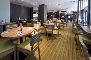 Premier Inn Bournemouth East Cliff