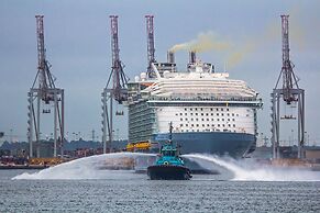 Premier Inn Southampton - Cumberland Place