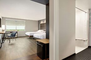 Tru by Hilton Wichita Northeast