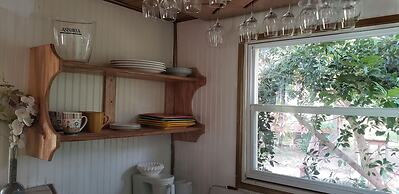 Table D'Hote Cottages