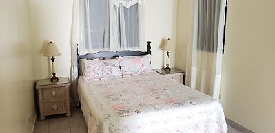 Table D'Hote Cottages