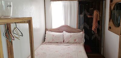 Table D'Hote Cottages