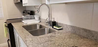 New Kingston Guest Apartment at Eight