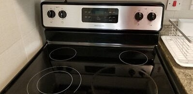 New Kingston Guest Apartment at Eight