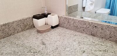 New Kingston Guest Apartment at Eight