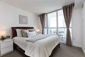 QuickStay - Premium 2-Bedroom with CN Tower & Lake Views