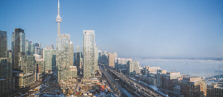 QuickStay - Premium 2-Bedroom with CN Tower & Lake Views
