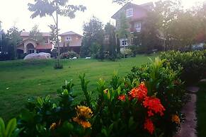 Palazzo Pavone Gallery & Resort