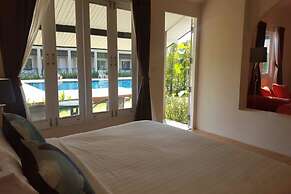 Palazzo Pavone Gallery & Resort